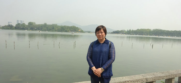 在五一來臨之際，劉潭服裝組織企業(yè)先進(jìn)標(biāo)兵赴南京游玩