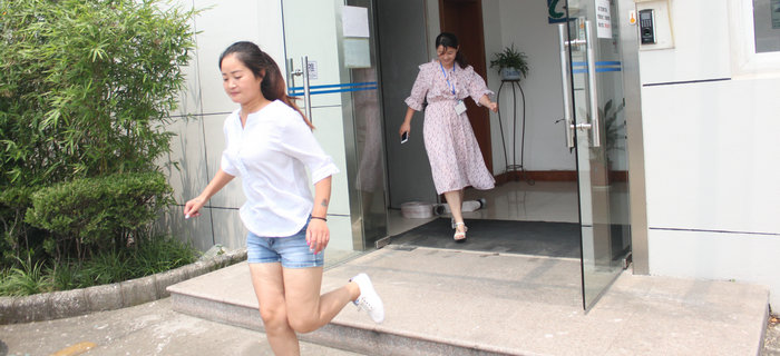 消防運(yùn)動(dòng)會(huì)，劉潭服裝員工都是行動(dòng)派，不服來辯&hellip;&hellip;