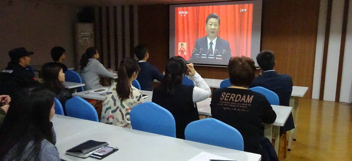 厲害了，我的祖國(guó)！劉潭服裝和你一起看十九大&hellip;&hellip;