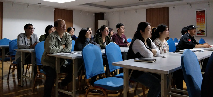 厲害了，我的祖國(guó)！劉潭服裝和你一起看十九大&hellip;&hellip;
