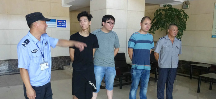 劉潭消防中隊來劉潭服裝進行消防設備現(xiàn)場培訓