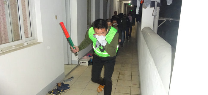 劉潭服裝員工夜間宿舍應急逃生疏散演練獵影