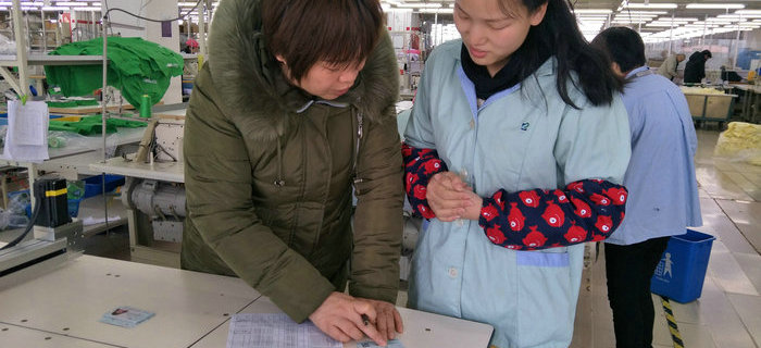 劉潭服裝工會為員工提前代購車票，讓員工順利返鄉(xiāng)