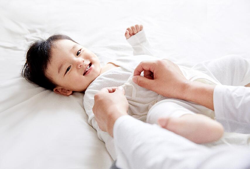 劉潭服裝：給寶寶挑選童裝有什么要點(diǎn)？