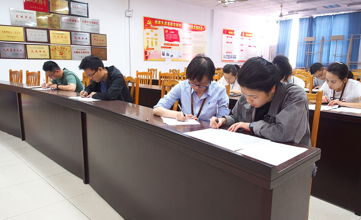 劉潭服裝新員工培訓