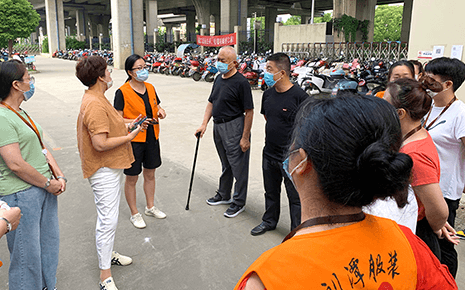 劉潭服裝廠：為了你我的共同健康，請(qǐng)出示行程碼