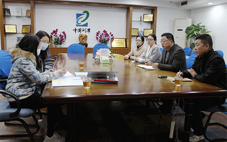 守護(hù)群眾健康安全，市防疫局到訪劉潭服裝廠