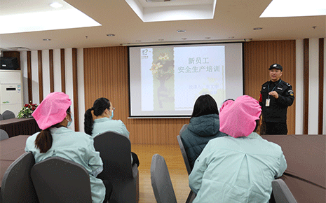 劉潭服裝廠開展新員工安全培訓