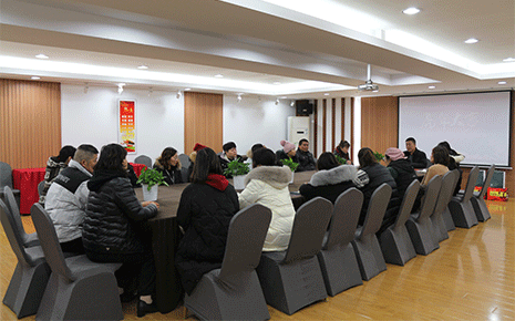 關愛職工暖人心，劉潭服裝廠開展新春慰問困難職工活動