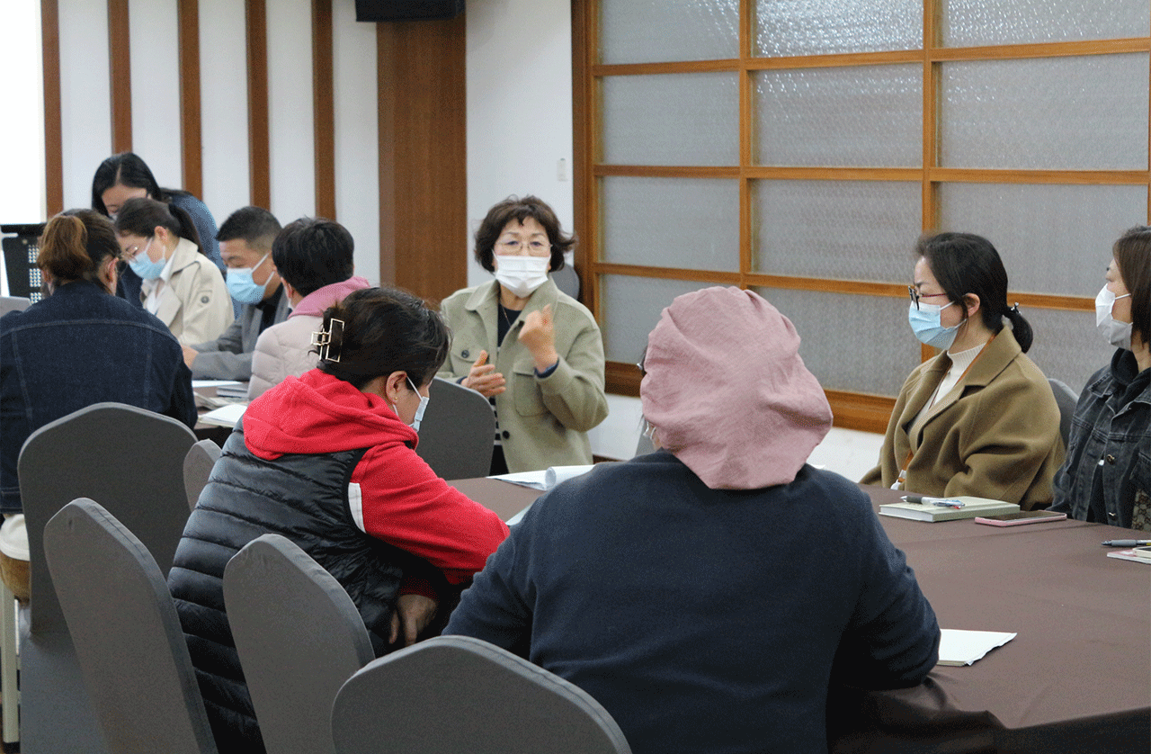 劉潭服裝廠召開清明期間疫情防控會(huì)議