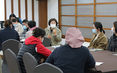劉潭服裝廠召開清明期間疫情防控會議