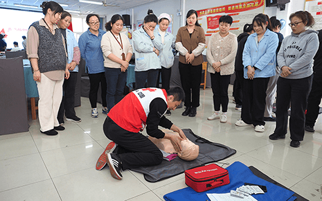 劉潭服裝組織開展應(yīng)急救護(hù)培訓(xùn)