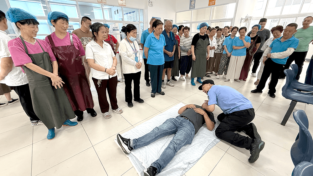 劉潭服裝開展后勤人員安全專題培訓(xùn)
